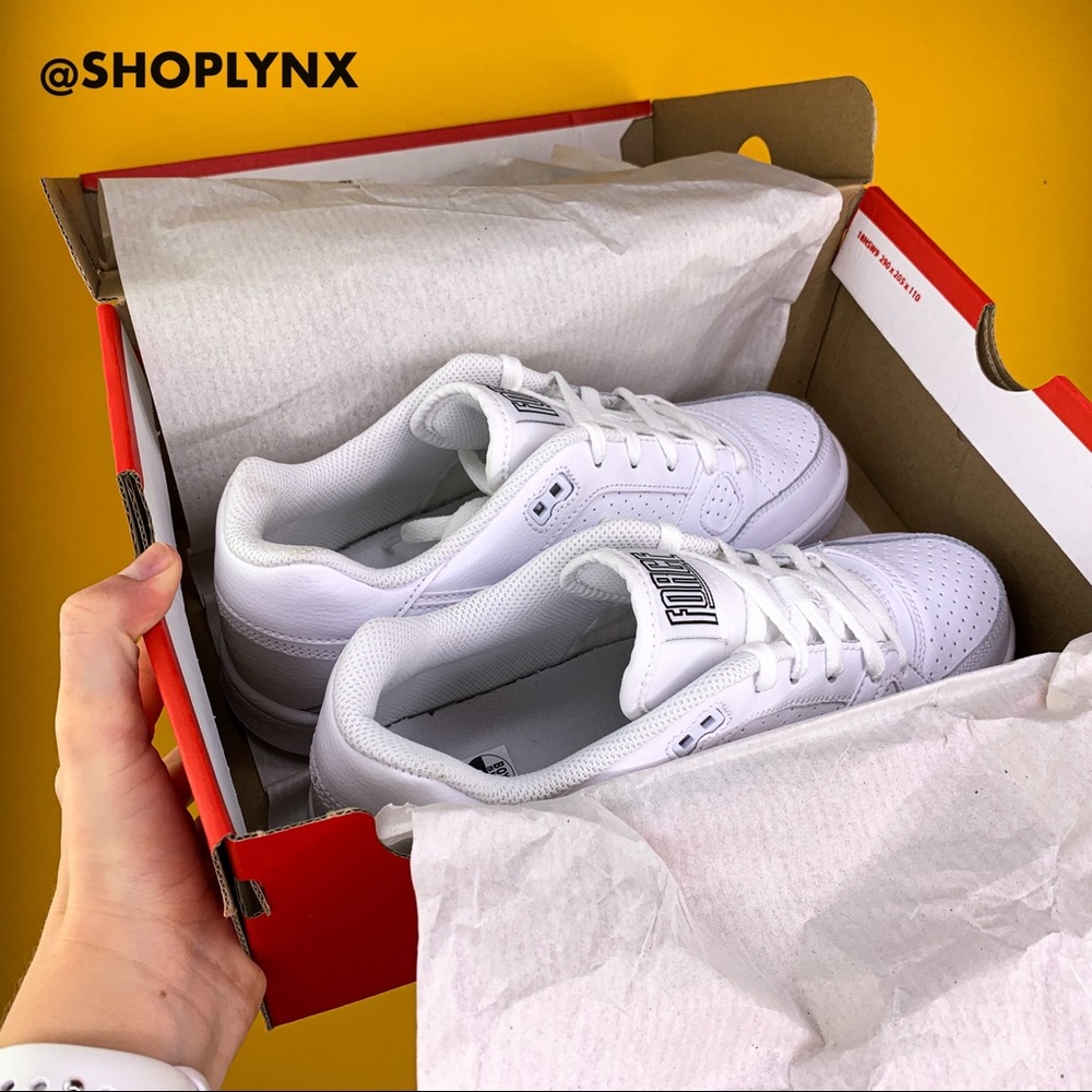 Nike White Low Top Sneaker Size 7 - Picture 7 of 7